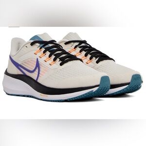 Nike White Air Zoom Pegasus 39